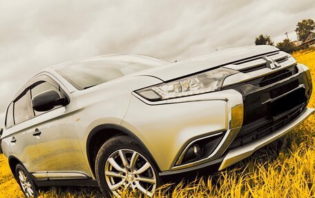 Mitsubishi Outlander III рестайлинг 3, 2018 год, 2 115 000 рублей, 1 фотография