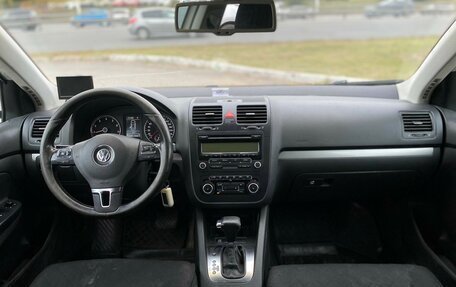 Volkswagen Jetta VI, 2010 год, 745 990 рублей, 3 фотография