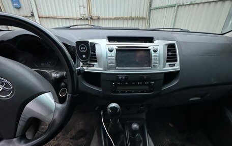 Toyota Hilux VII, 2012 год, 2 350 000 рублей, 7 фотография