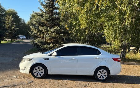 KIA Rio III рестайлинг, 2015 год, 830 000 рублей, 4 фотография