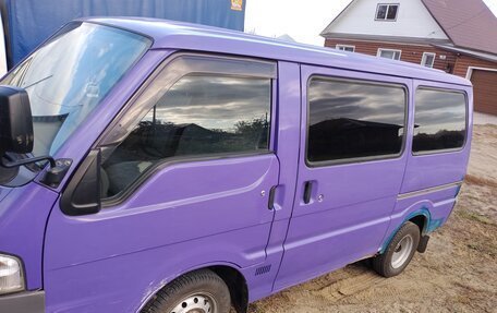 Mazda Bongo IV, 2001 год, 450 000 рублей, 10 фотография