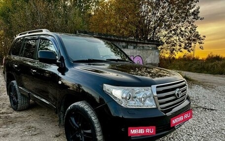 Toyota Land Cruiser 200, 2008 год, 2 700 000 рублей, 6 фотография