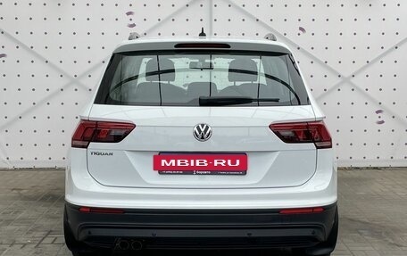 Volkswagen Tiguan II, 2018 год, 2 330 000 рублей, 7 фотография