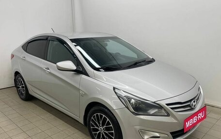 Hyundai Solaris II рестайлинг, 2015 год, 940 000 рублей, 3 фотография