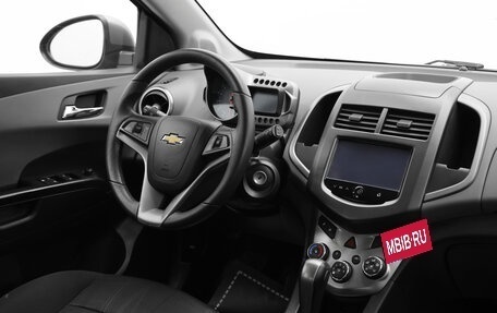 Chevrolet Aveo III, 2014 год, 950 000 рублей, 10 фотография