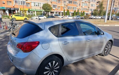 Opel Astra J, 2011 год, 920 000 рублей, 3 фотография