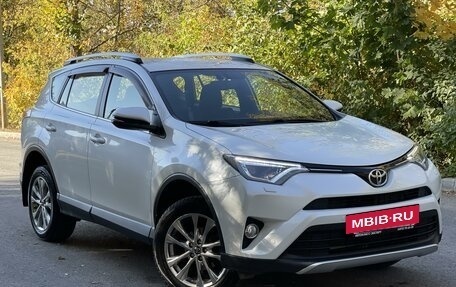 Toyota RAV4, 2016 год, 2 890 000 рублей, 2 фотография