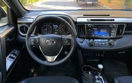 Toyota RAV4, 2016 год, 2 890 000 рублей, 18 фотография