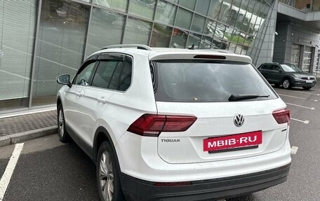 Volkswagen Tiguan II, 2019 год, 2 590 000 рублей, 2 фотография