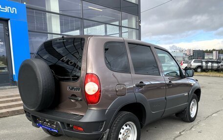 Chevrolet Niva I рестайлинг, 2017 год, 830 000 рублей, 4 фотография