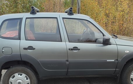 Chevrolet Niva I рестайлинг, 2014 год, 950 000 рублей, 2 фотография