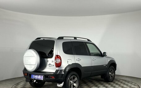 Chevrolet Niva I рестайлинг, 2018 год, 1 055 000 рублей, 6 фотография