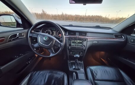 Skoda Superb III рестайлинг, 2010 год, 1 100 000 рублей, 6 фотография