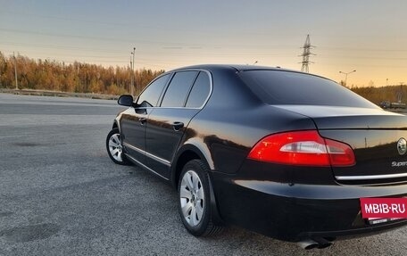 Skoda Superb III рестайлинг, 2010 год, 1 100 000 рублей, 8 фотография