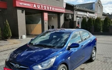 Hyundai Solaris II рестайлинг, 2011 год, 525 000 рублей, 3 фотография