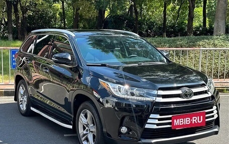 Toyota Highlander III, 2021 год, 3 300 000 рублей, 4 фотография