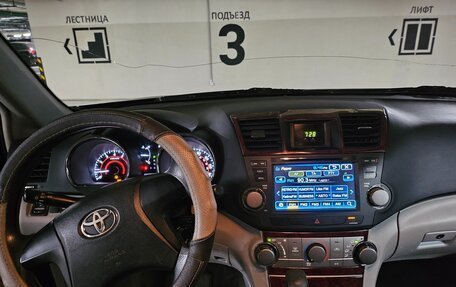 Toyota Highlander III, 2009 год, 1 699 000 рублей, 4 фотография