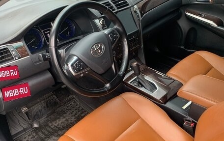 Toyota Camry, 2017 год, 2 750 000 рублей, 7 фотография