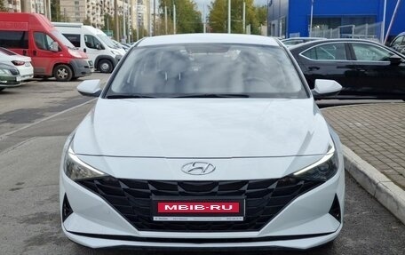 Hyundai Elantra, 2021 год, 2 150 000 рублей, 8 фотография