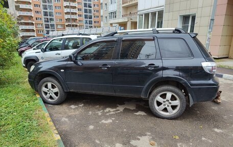 Mitsubishi Outlander III рестайлинг 3, 2006 год, 800 000 рублей, 3 фотография