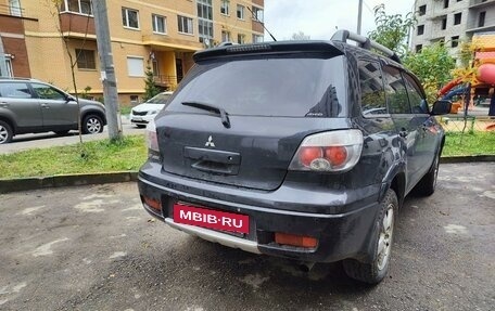 Mitsubishi Outlander III рестайлинг 3, 2006 год, 800 000 рублей, 2 фотография