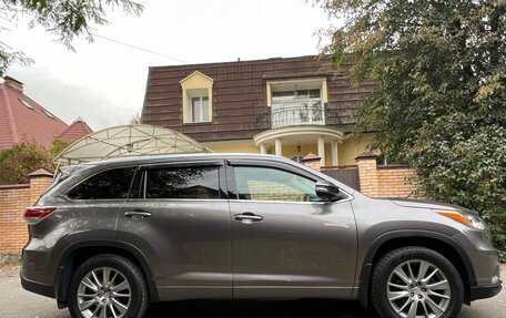 Toyota Highlander III, 2014 год, 3 485 000 рублей, 8 фотография