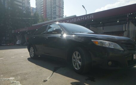 Toyota Camry, 2011 год, 999 000 рублей, 2 фотография