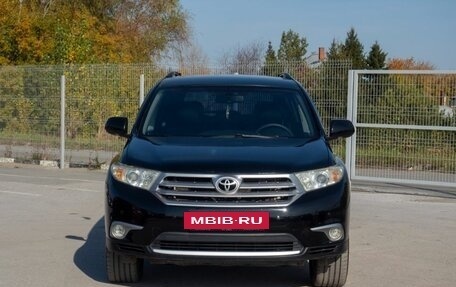 Toyota Highlander III, 2011 год, 2 625 000 рублей, 18 фотография