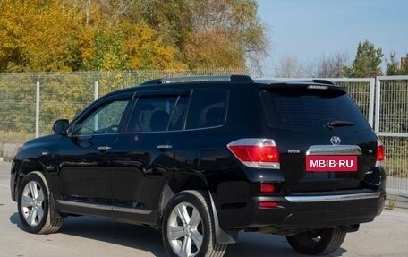 Toyota Highlander III, 2011 год, 2 625 000 рублей, 22 фотография