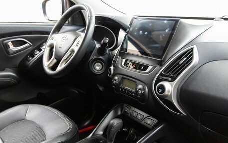 Hyundai ix35 I рестайлинг, 2013 год, 1 738 000 рублей, 37 фотография