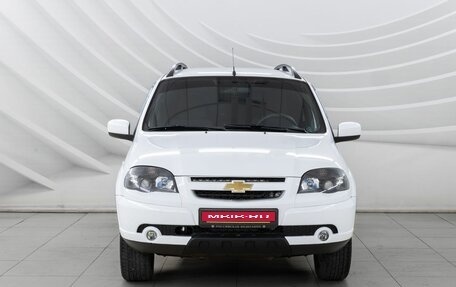 Chevrolet Niva I рестайлинг, 2017 год, 988 000 рублей, 3 фотография