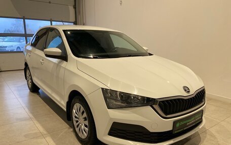 Skoda Rapid II, 2021 год, 1 570 000 рублей, 3 фотография