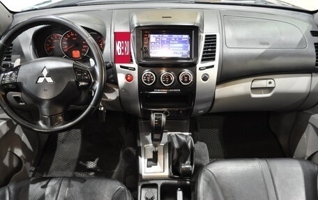 Mitsubishi Pajero IV, 2012 год, 1 499 000 рублей, 7 фотография