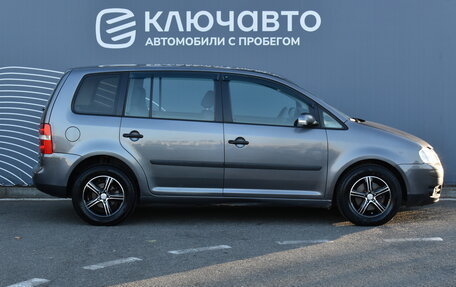 Volkswagen Touran III, 2004 год, 615 000 рублей, 5 фотография