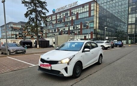 KIA Rio IV, 2021 год, 1 255 000 рублей, 1 фотография