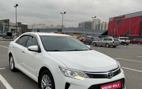 Toyota Camry, 2015 год, 1 880 000 рублей, 1 фотография