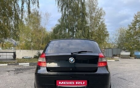 BMW 1 серия, 2005 год, 1 300 000 рублей, 4 фотография