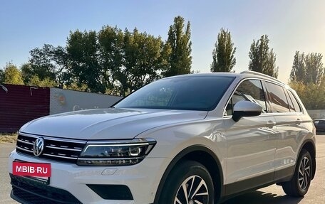 Volkswagen Tiguan II, 2018 год, 2 999 999 рублей, 5 фотография