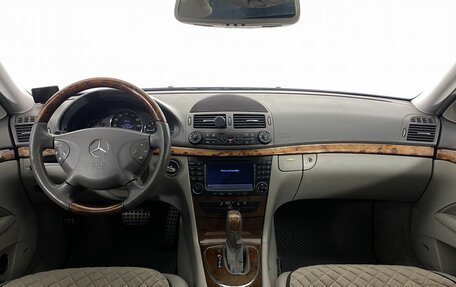 Mercedes-Benz E-Класс, 2004 год, 940 000 рублей, 15 фотография