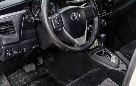 Toyota Corolla, 2014 год, 1 590 000 рублей, 13 фотография