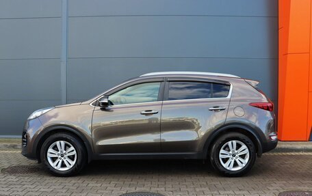 KIA Sportage IV рестайлинг, 2017 год, 2 299 000 рублей, 2 фотография