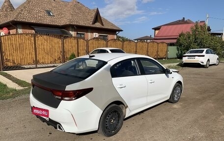 KIA Rio IV, 2020 год, 1 300 000 рублей, 4 фотография