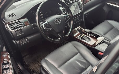 Toyota Camry, 2017 год, 2 200 000 рублей, 6 фотография