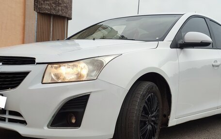 Chevrolet Cruze II, 2013 год, 799 999 рублей, 18 фотография