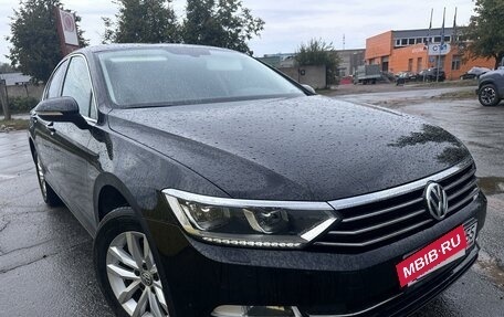 Volkswagen Passat B8 рестайлинг, 2019 год, 2 750 000 рублей, 2 фотография