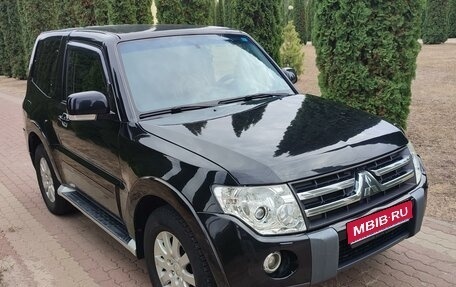 Mitsubishi Pajero IV, 2007 год, 1 590 000 рублей, 1 фотография