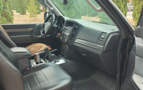 Mitsubishi Pajero IV, 2007 год, 1 590 000 рублей, 9 фотография