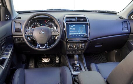 Mitsubishi ASX I рестайлинг, 2023 год, 3 930 000 рублей, 6 фотография