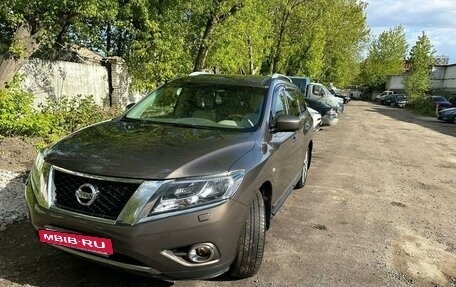 Nissan Pathfinder, 2014 год, 2 900 000 рублей, 2 фотография