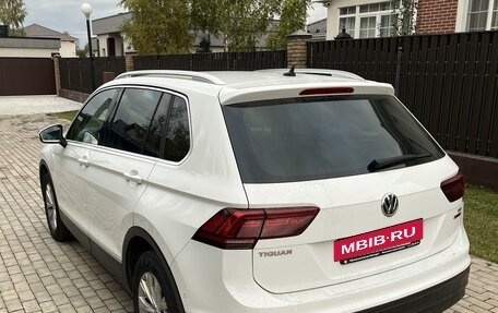 Volkswagen Tiguan II, 2017 год, 2 450 000 рублей, 4 фотография